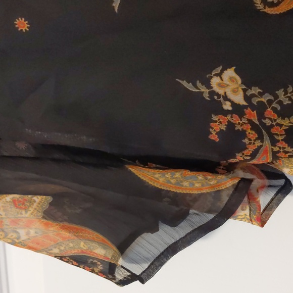Vince Camuto Black and Orange Paisley Wrap Blouse - Picture 8 of 9